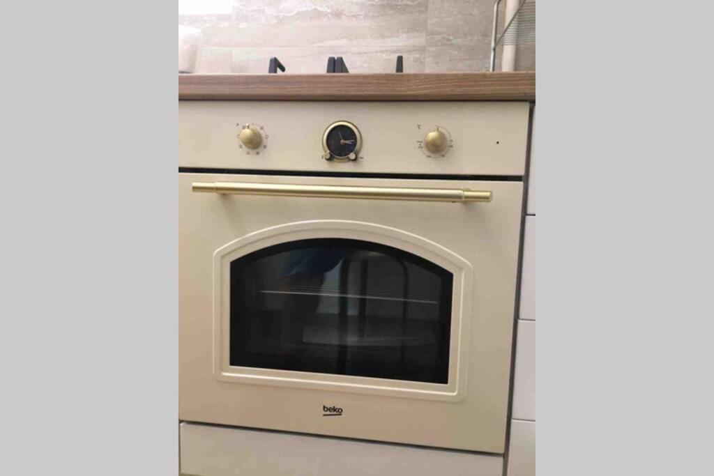 Magheru Cozy New Apartament 2 Rooms Bukares Bagian luar foto