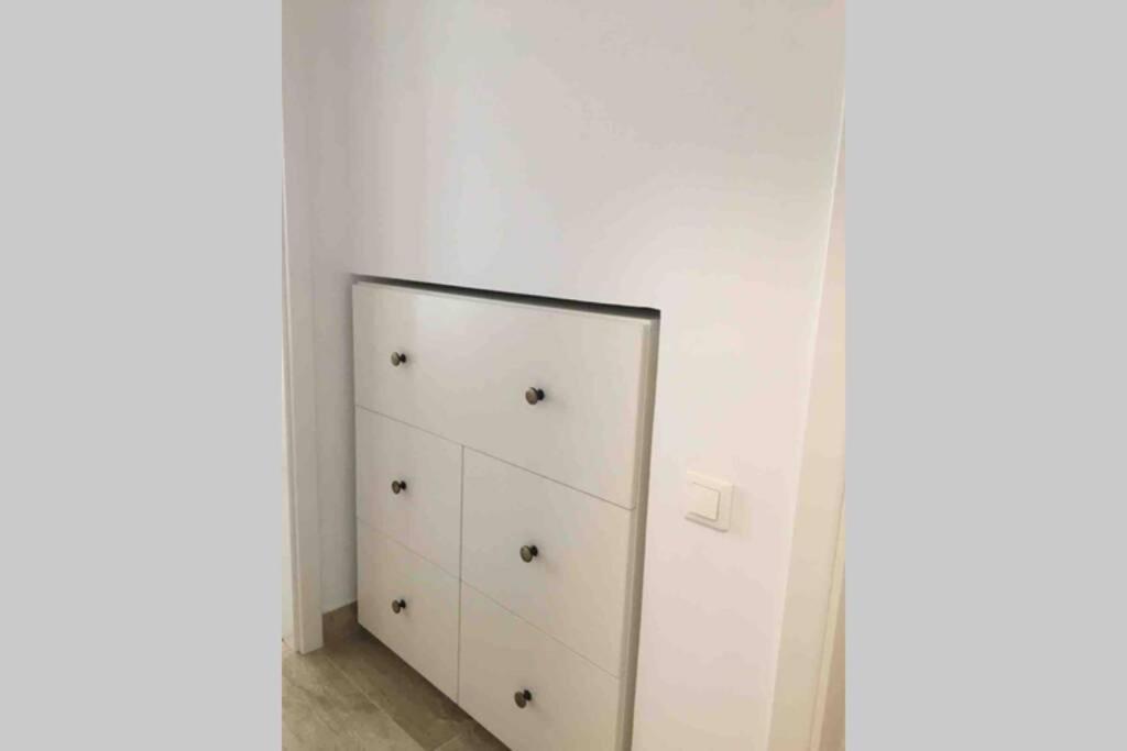 Magheru Cozy New Apartament 2 Rooms Bukares Bagian luar foto